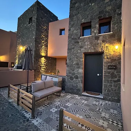 Golden Moments Luxury Stone A 4* Mesariá