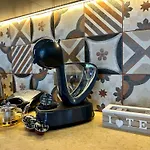 Golden Moments Luxury Stone A 아파트호텔 4*