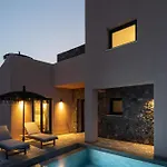 Апарт-отель Golden Moments Luxury Stone A