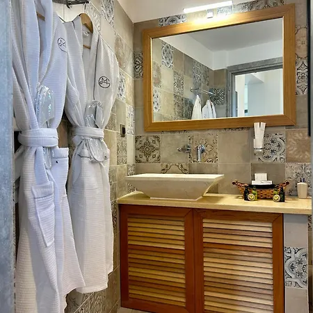 Golden Moments Luxury Stone A 4*