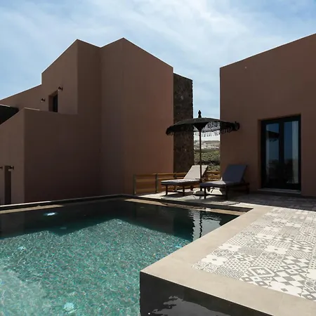 Golden Moments Luxury Stone A Mesariá