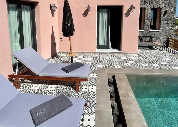 Lägenhetshotell Golden Moments Luxury Stone A Mesaria