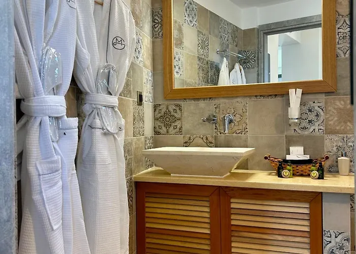 Golden Moments Luxury Stone A 4*