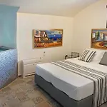 מלון דירות Golden Moments Luxury Stone A מסאריה