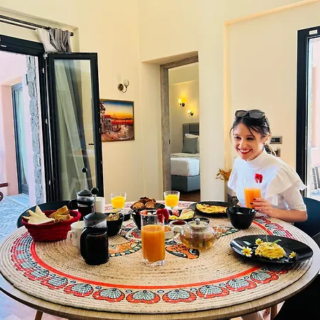 Golden Moments Luxury Stone A 公寓式酒店