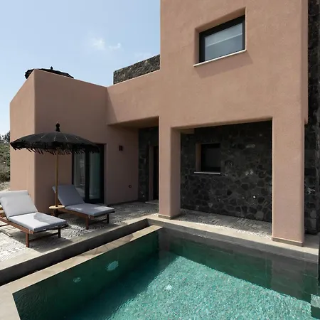 Golden Moments Luxury Stone A Mesariá